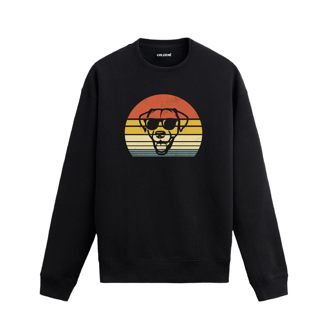 Siyah sweatshirt üzerinde retro gün batımı fonunda güneş gözlüklü köpek baskısı