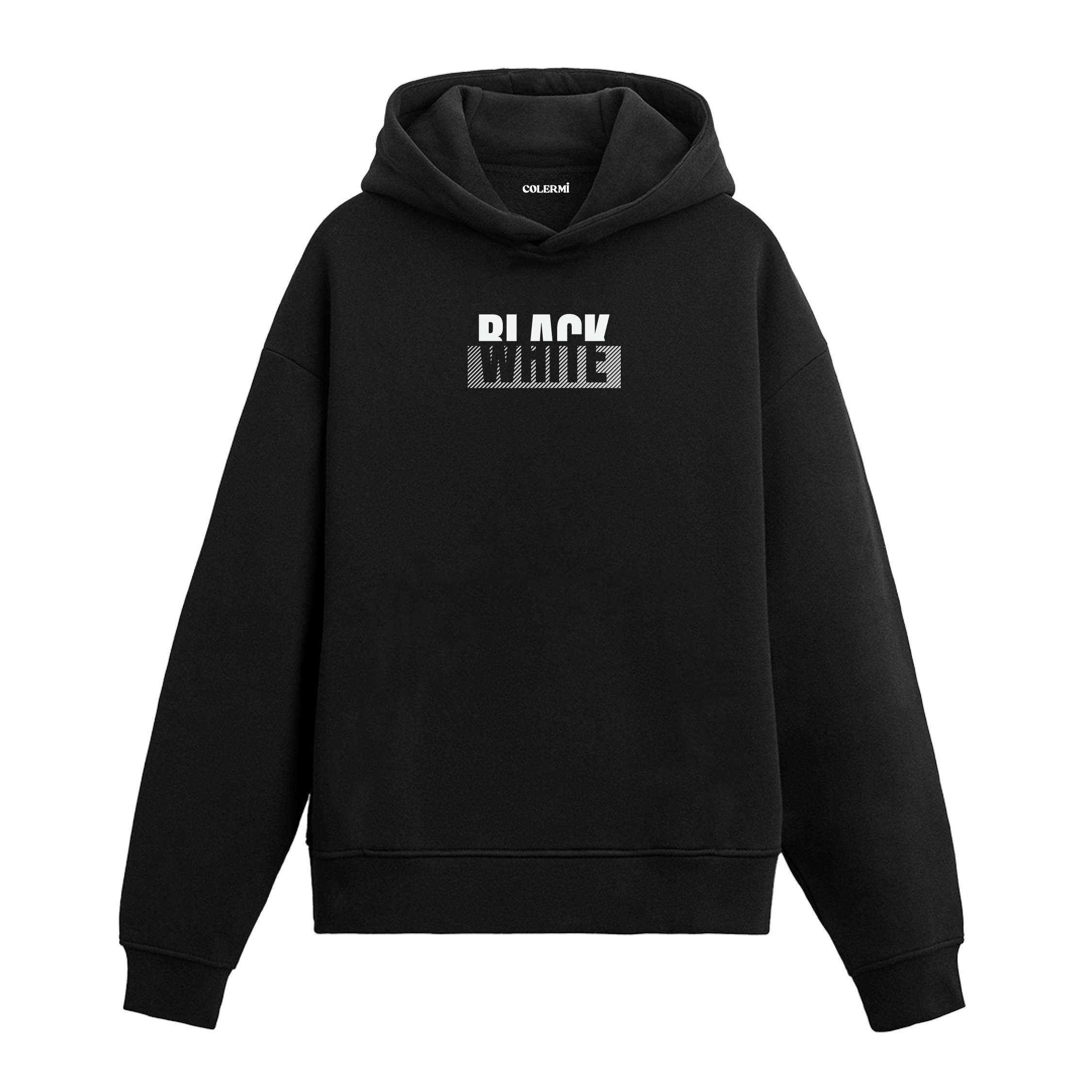 Siyah hoodie üzerinde Black yazılı tipografik baskı