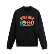 1960 yılına özel tasarlanmış siyah Vintage Sweatshirt Echo, retro yazı ve yıl baskılı sweatshirt modeli.