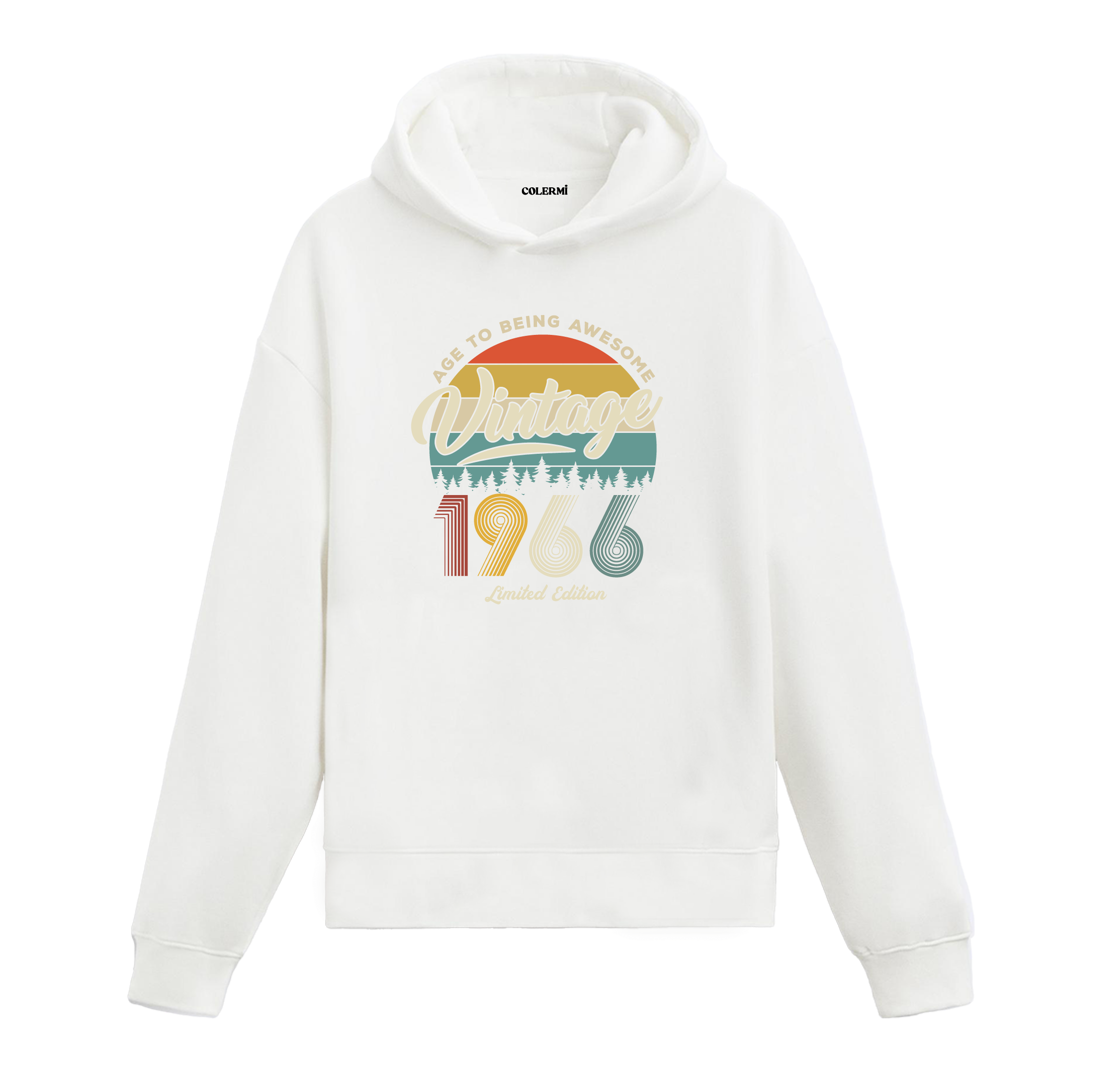 1966 Vintage Hoodie, retro tasarımı ve pamuklu yapısıyla nostaljiyi modern sokak stilinde buluşturuyor.