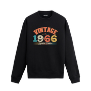 1966 yılına özel tasarlanmış siyah Vintage Sweatshirt Echo, retro yazı ve yıl baskılı sweatshirt modeli.