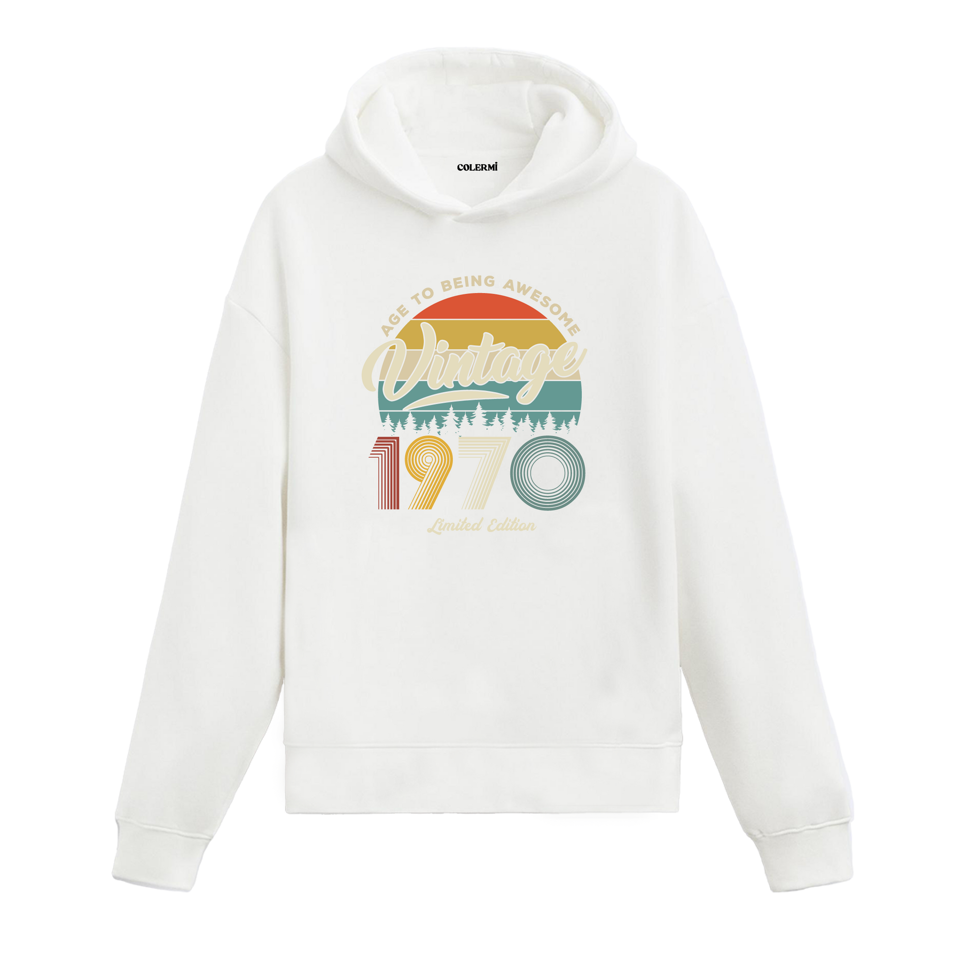 1970 Vintage Hoodie, yıl baskılı retro tasarımı ve pamuklu kumaşıyla nostaljiyi modern stile taşıyor.