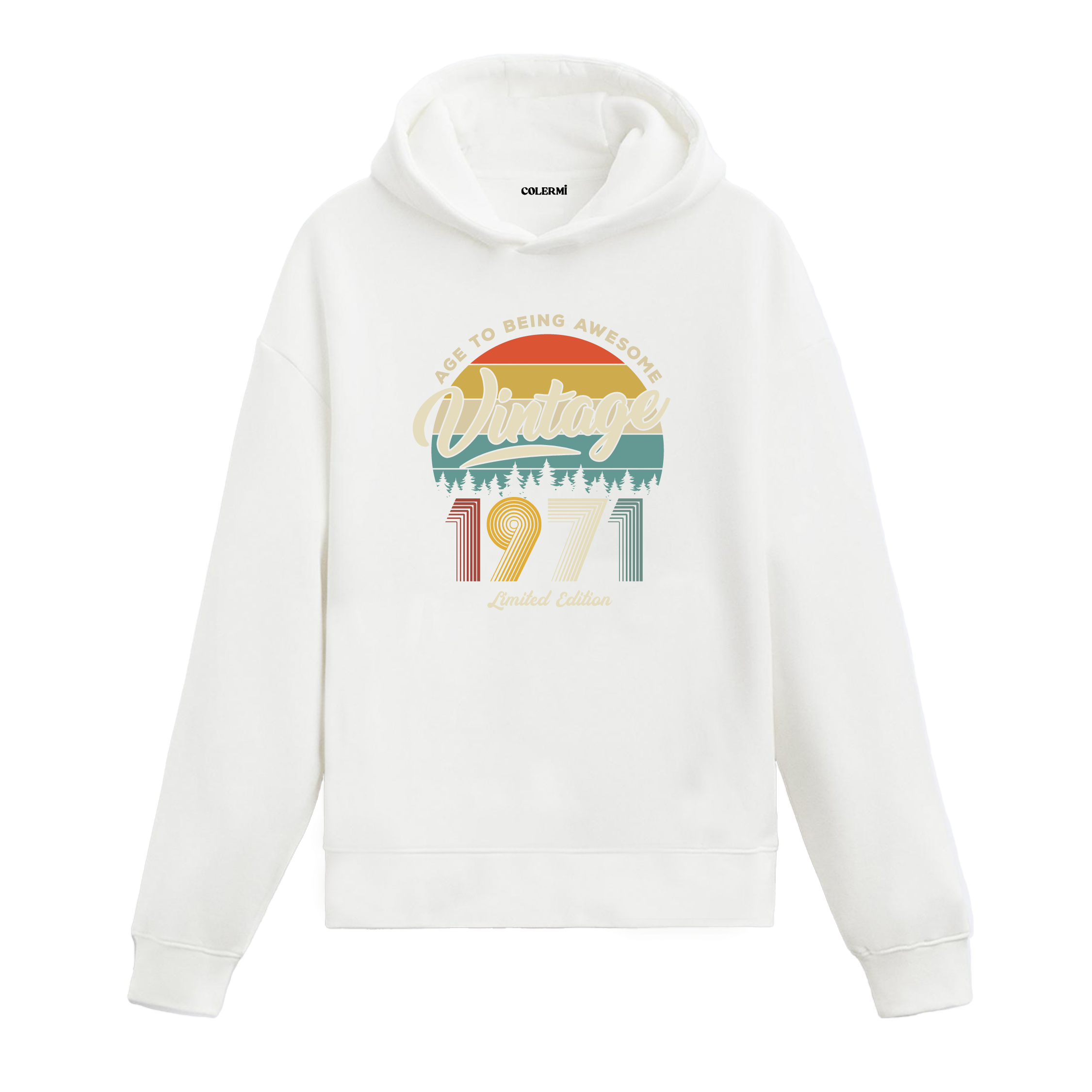 1971 Vintage Hoodie, yıl baskılı retro tasarımı ve pamuklu kumaşıyla nostaljik bir tarz sunuyor.