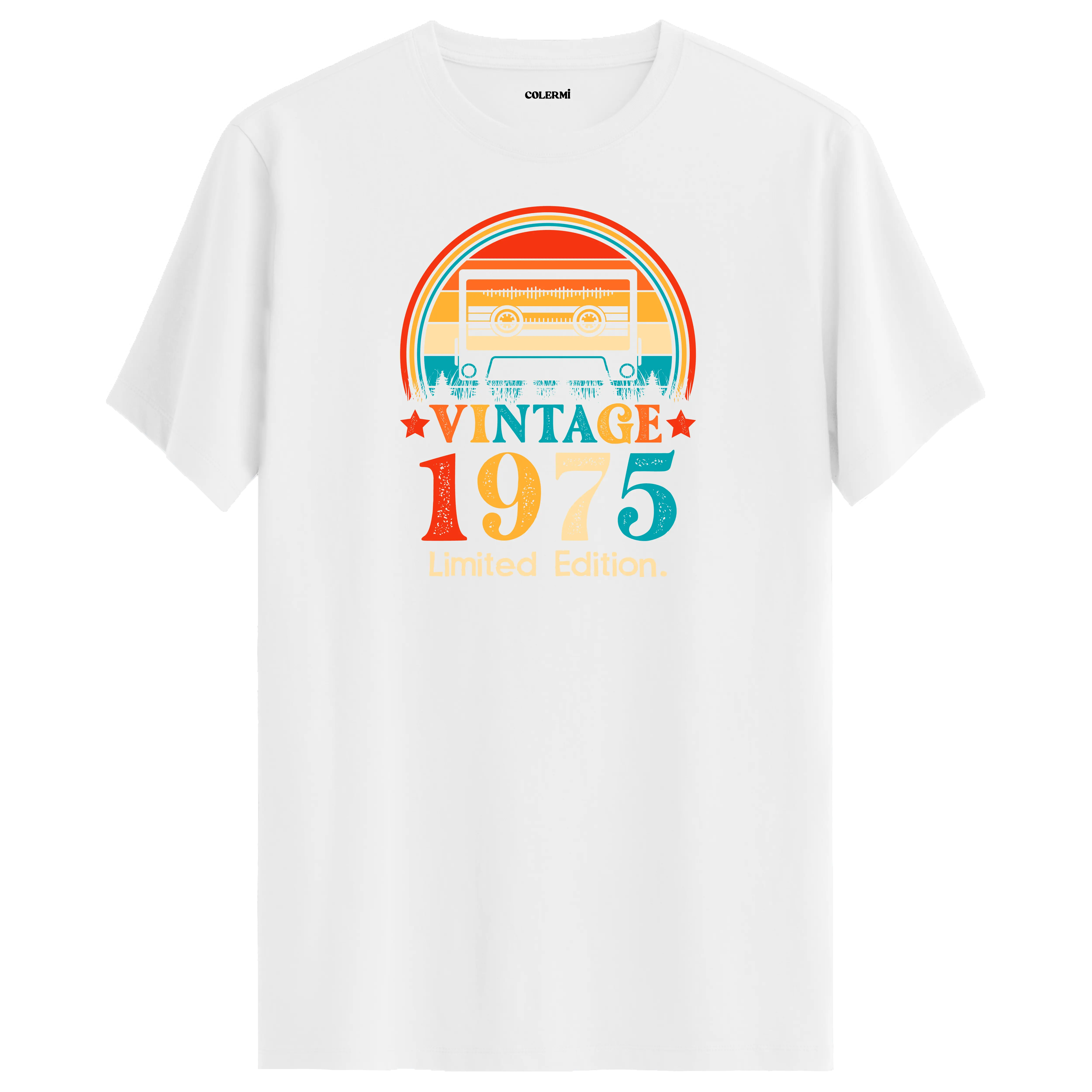 1975 mixtape vintage beyaz tişört, pamuklu yapısı ve retro kaset baskısıyla günlük kullanım için idealdir.