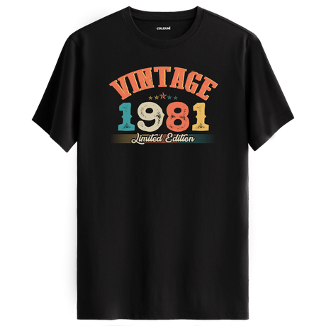 1981 Vintage Echo siyah tişört, premium pamuk kumaşıyla konforlu ve nostaljik bir doğum günü hediyesi sunar.