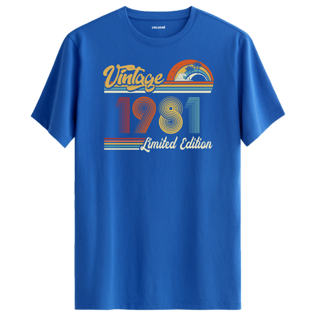 1981 Vintage mavi tişört, vintage ruhuyla şık bir doğum günü hediyesi alternatifi sunar.