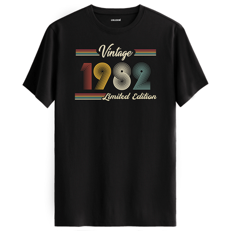 1982 yazılı klasik vintage retro tasarımlı siyah tişört