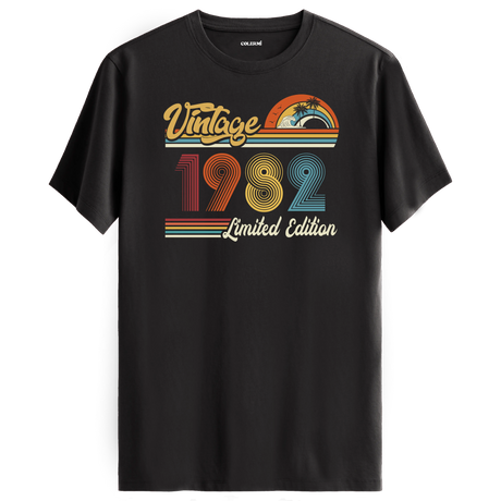 1982 Vintage antrasit tişört, vintage havasıyla özgün bir doğum günü hediyesi seçeneği sunar.