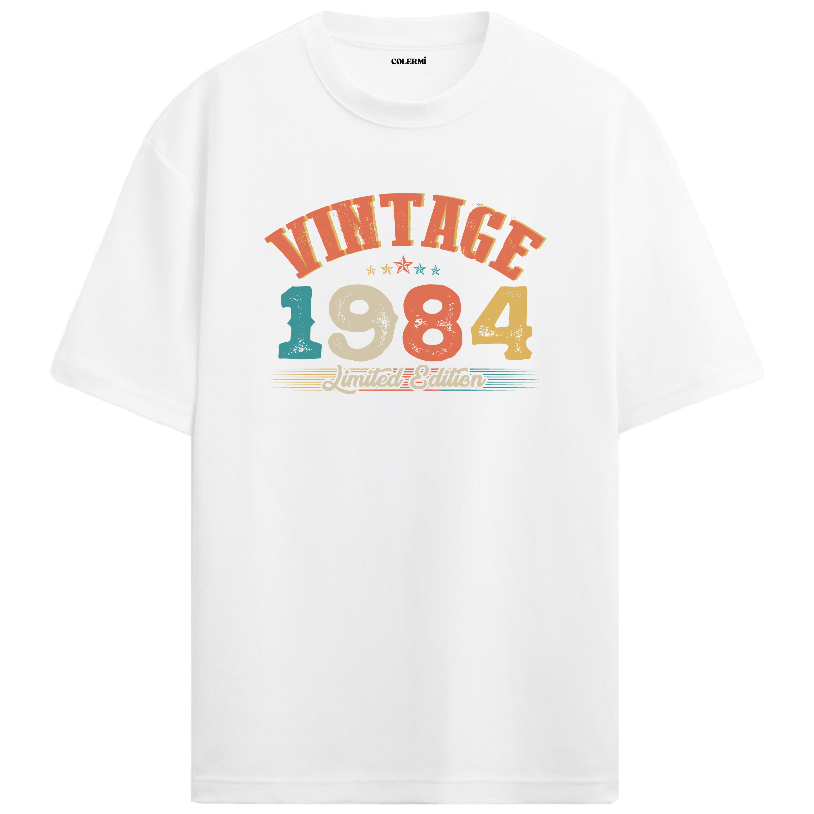 1984 Vintage Echo beyaz oversize tişört, konforlu pamuk dokusuyla nostaljik bir doğum günü hediyesi olabilir.