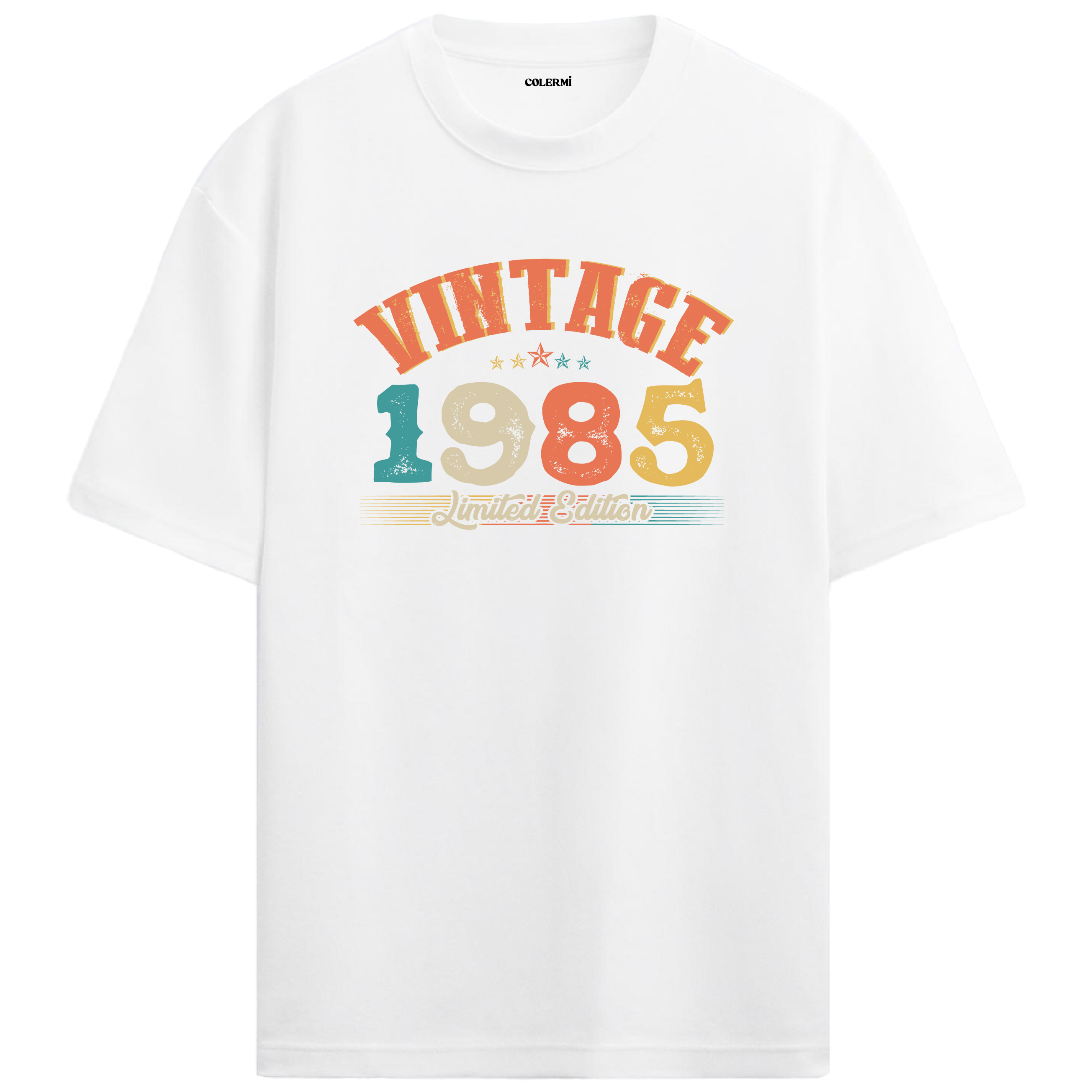 1985 Vintage Echo beyaz oversize tişört, konforlu pamuk dokusuyla nostaljik bir doğum günü hediyesi olabilir.