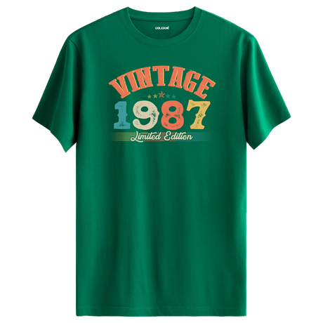 1987 Vintage Echo yeşil tişört, premium pamuk kumaşıyla nostaljik ruhu modern şıklıkla buluşturur.