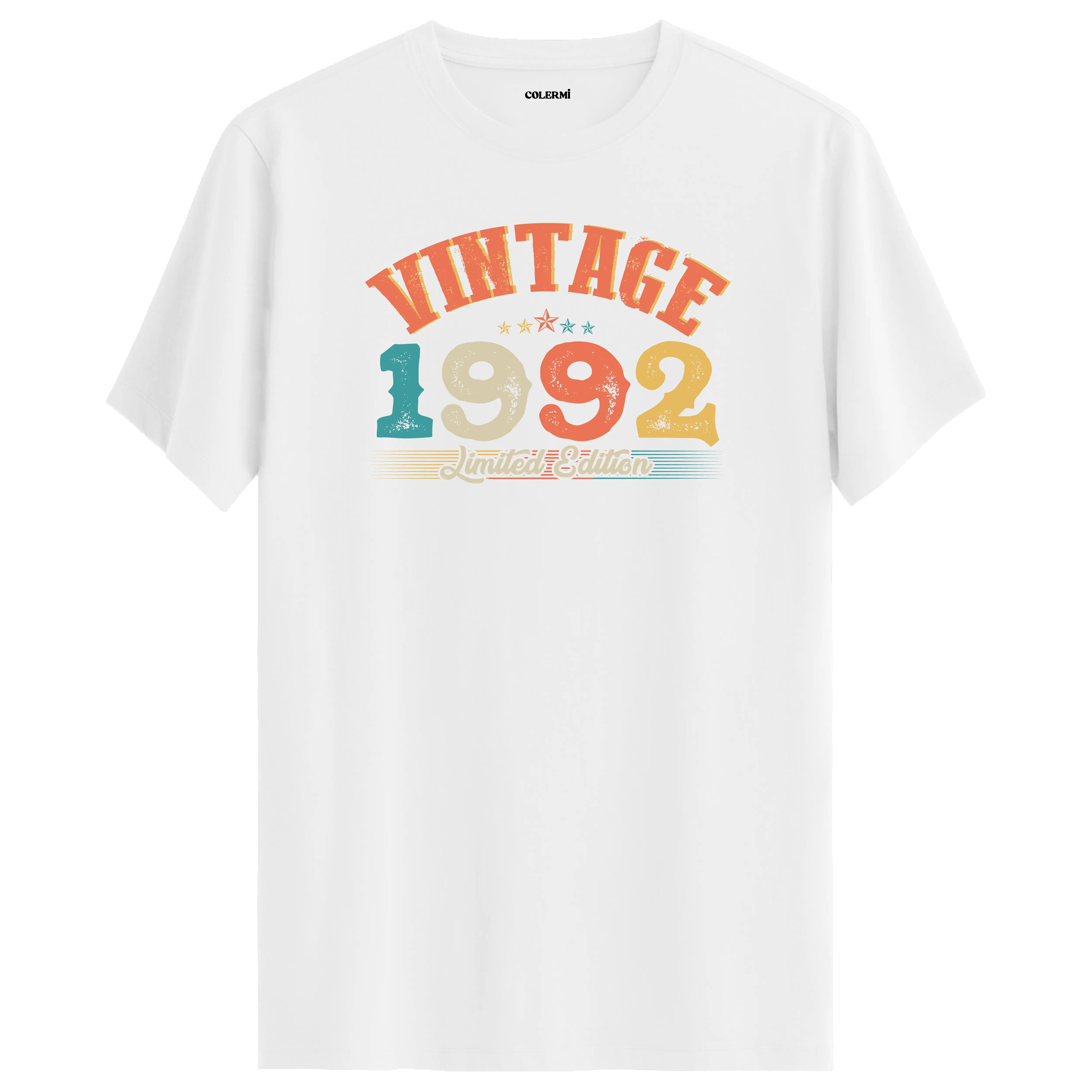 1992 Vintage Echo beyaz tişört, sade tasarımı ve premium pamuk kumaşıyla günlük şık bir seçim olur.