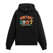 1997 yılına özel siyah Vintage Hoodie Echo, retro yazı ve yıl baskılı modern hoodie modeli.