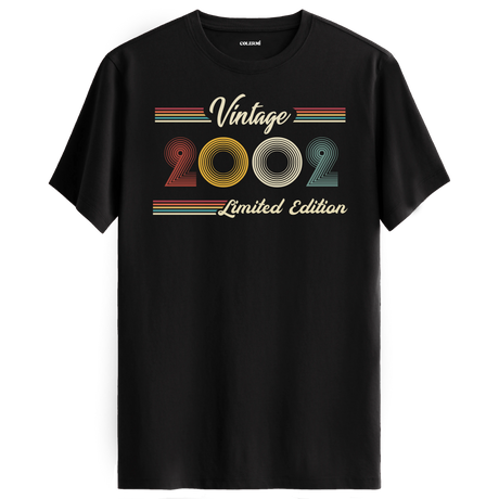 2002 yazılı klasik vintage retro tasarımlı siyah tişört