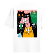 Renkli Doku ve Pop Art Kedi Sırt Baskılı Oversize T-Shirt