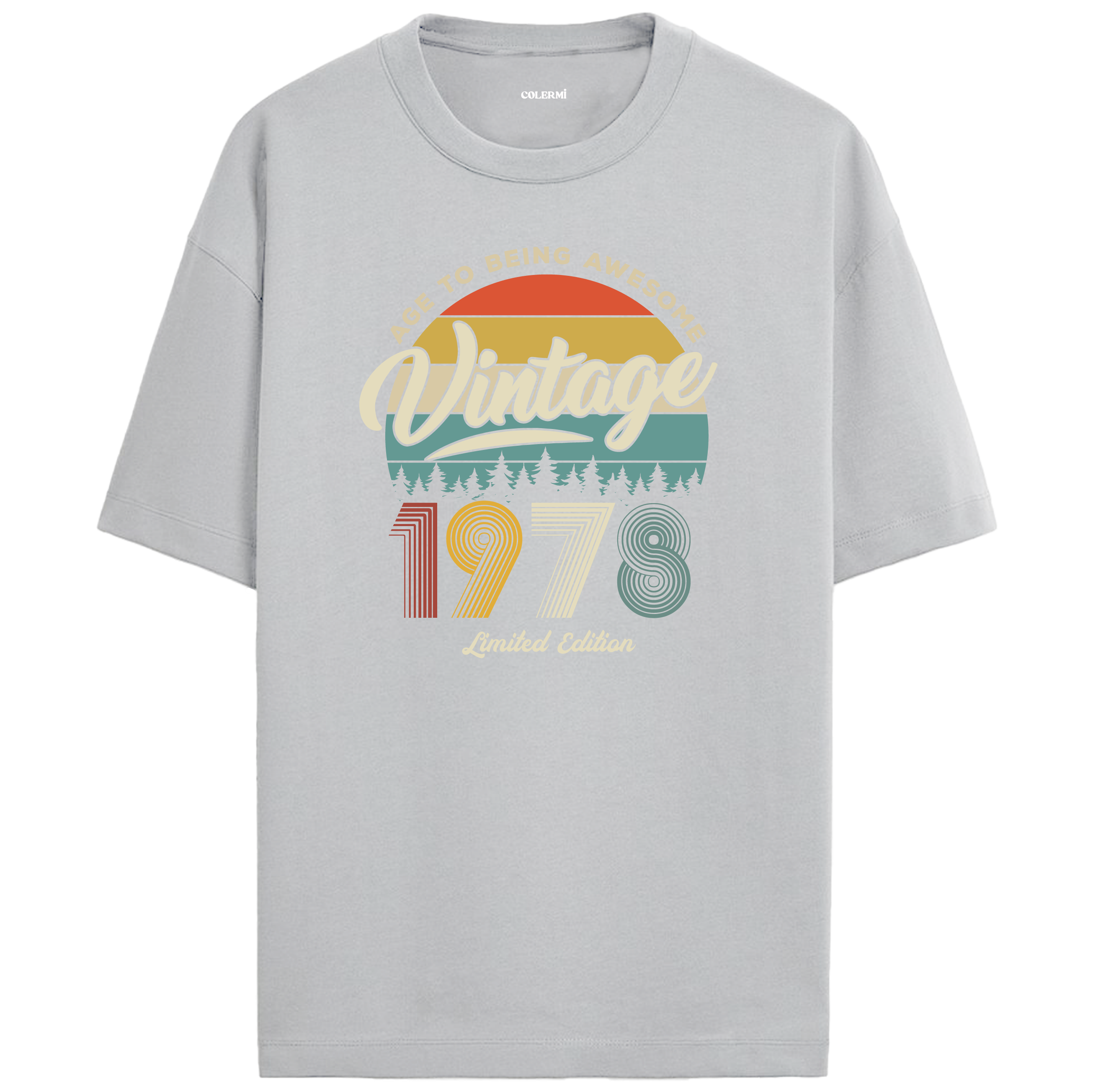 1978 Nostalgia Oversized T-Shirt - Retro Sunset and Forest Design