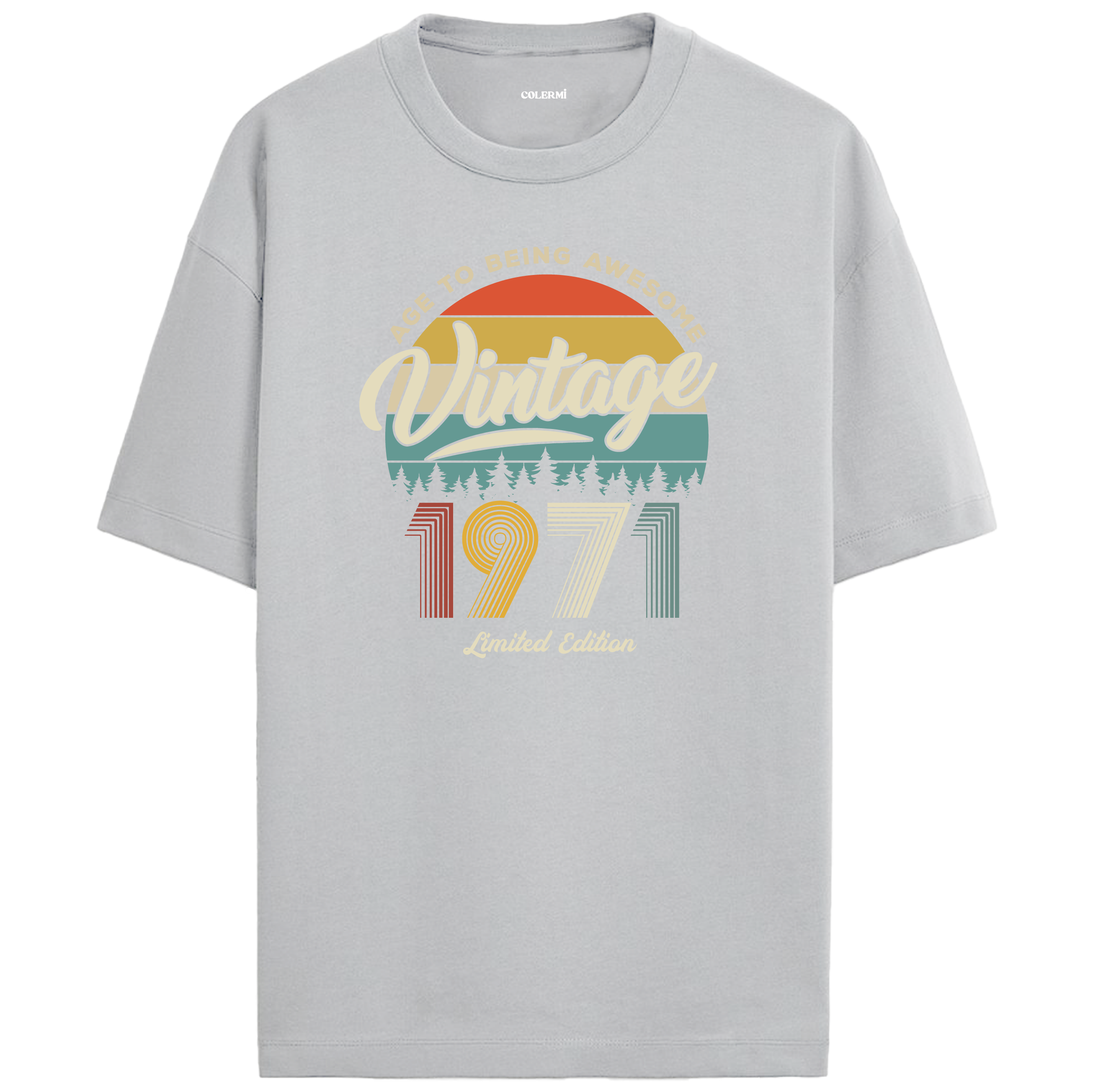 1971 Nostalgia Oversized T-Shirt - Retro Sunset & Pine Forest Silhouettes