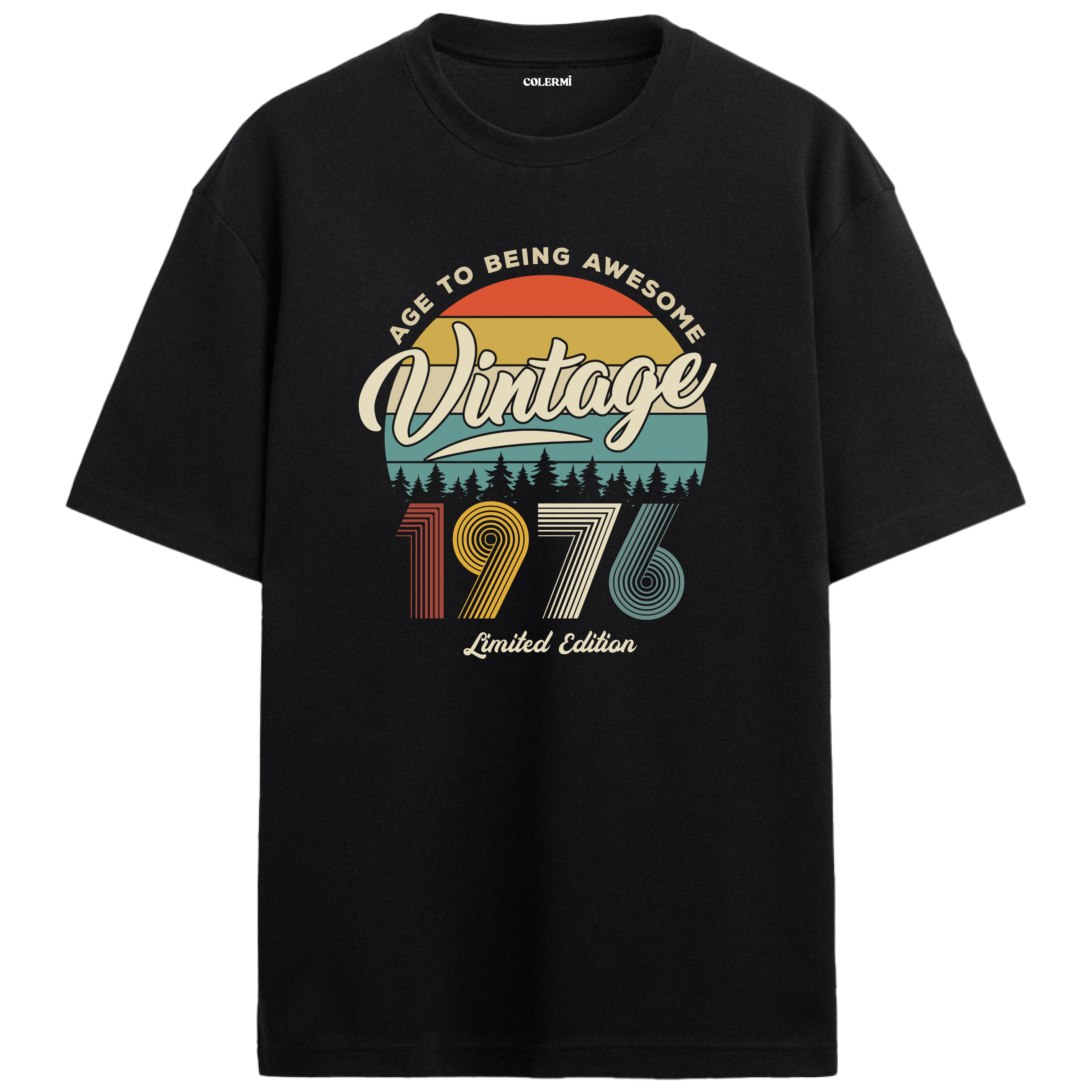 1976 Nostalgia Oversized T-Shirt - Retro Sunset & Nature Design