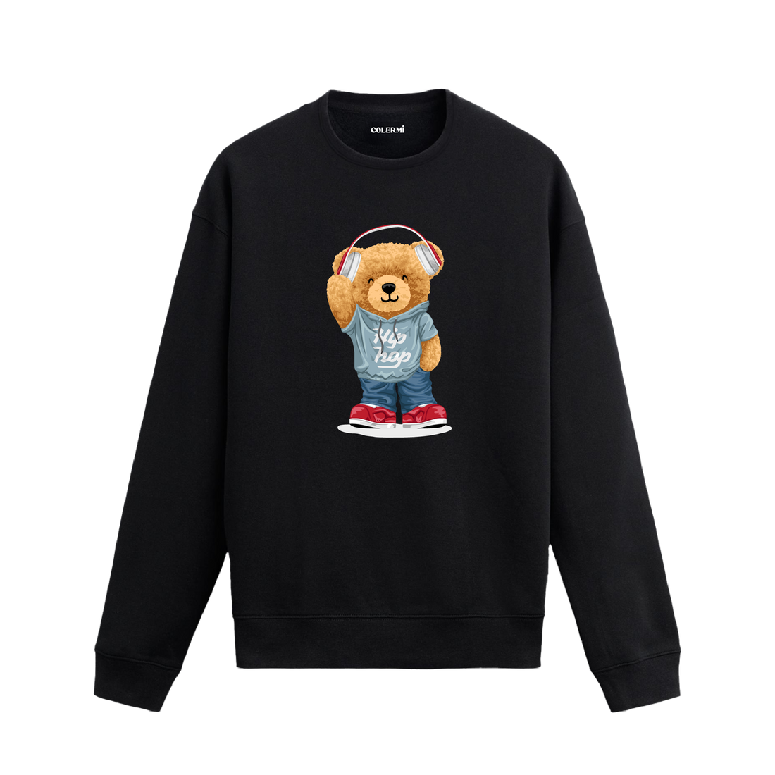 Hip hop stilini kulaklık detayıyla öne çıkaran ayıcık baskılı sweatshirt, pamuklu kumaşıyla hem rahat hem şık bir görünüm sunuyor.
