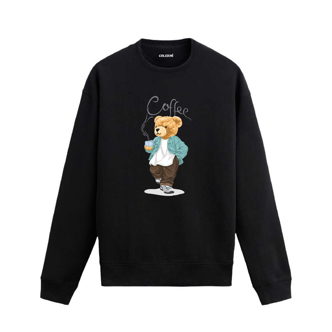 Kahve bardağı tutan ayıcık baskılı sweatshirt, “Coffee” yazılı tasarımıyla konfor ve stil sunuyor.