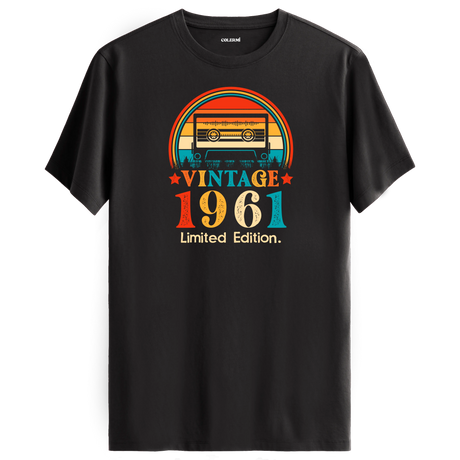 Antrasit vintage t-shirt, geçmişin unutulmaz müzik anılarını taşıyor.