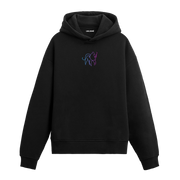 Siyah hoodie üzerinde aslan minimal baskısı