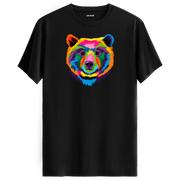 Siyah tişört üzerinde renkli ayı tasarımı