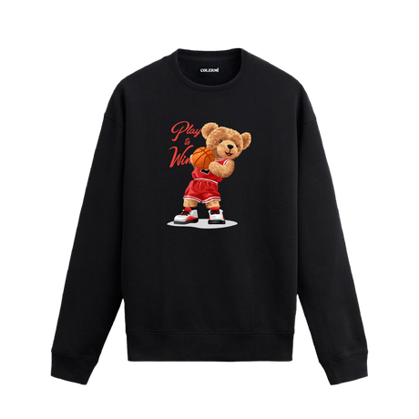 Basketbol Play to Win ayıcık baskılı sweatshirt, spor temalı tasarımı ve pamuklu dokusuyla enerjik bir stil sunuyor.