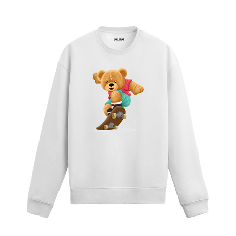 Kaykaycı ayıcık baskılı sweatshirt, eğlenceli tasarımı ve pamuklu kumaşıyla sokak stiline enerji katıyor.