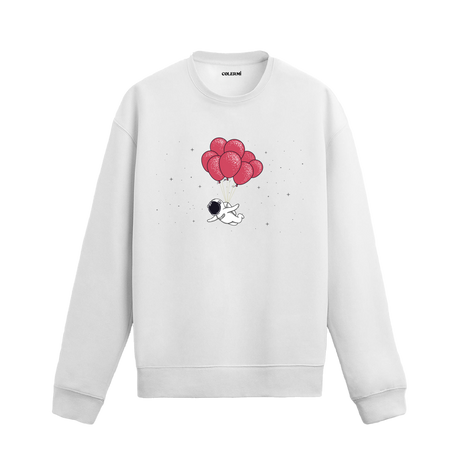 Uzayda balonlarla uçan astronot figürlü Colermi sweatshirt tasarımı