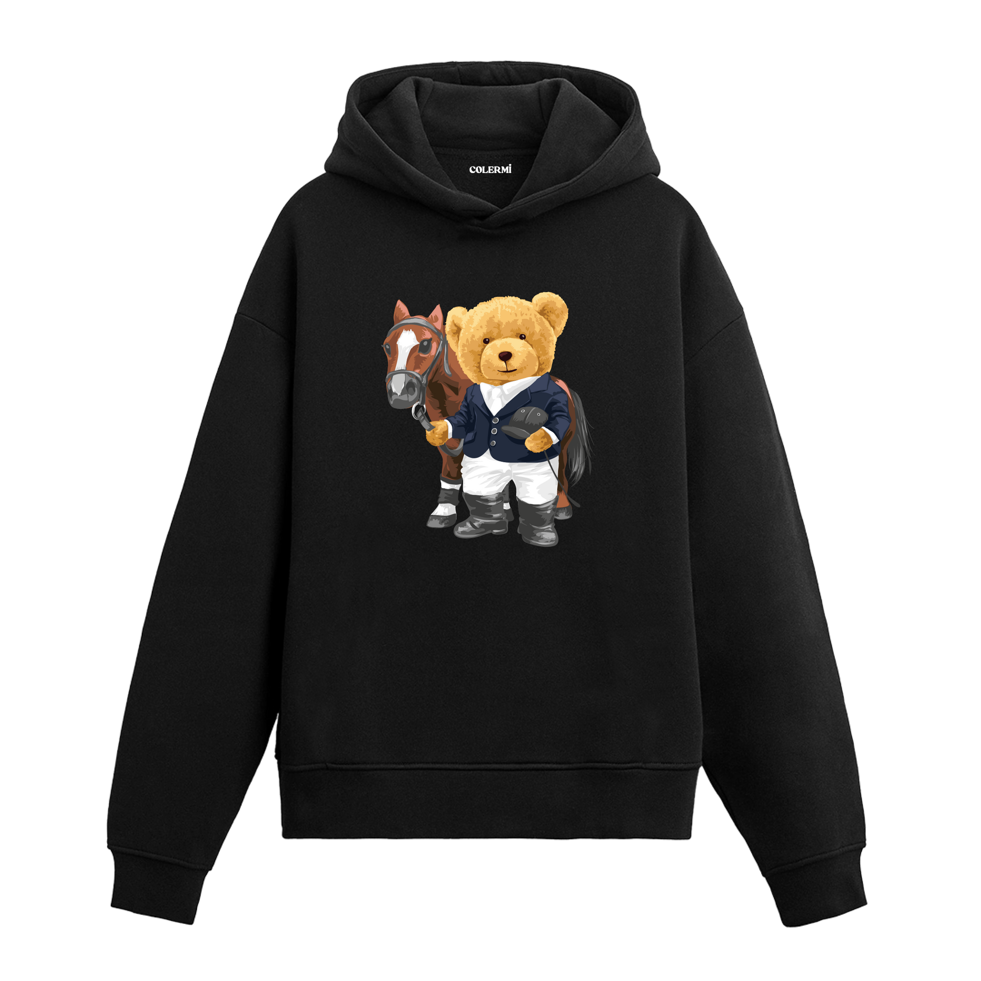 Atıyla birlikte duran binici kıyafetli ayıcık baskılı hoodie tasarımı.