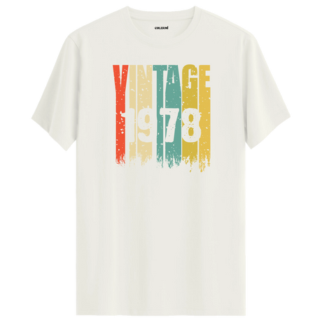 1978 tasarımlı retro çizgilere sahip vintage t-shirt. Nostalji sevenler için özel olarak tasarlandı.