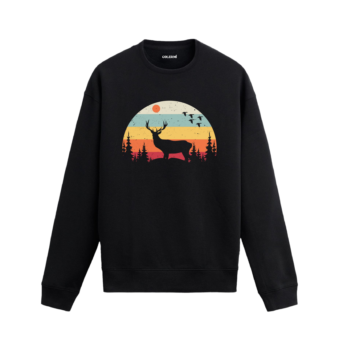 Siyah sweatshirt üzerinde retro orman manzarası ve geyik baskısı