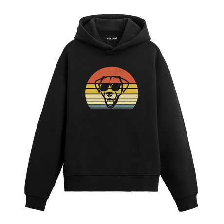 Retro günbatımı dairesinde güneş gözlüklü köpek baskılı siyah hoodie
