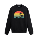 Gün batımı fonunda palmiye ve kurt silüeti tasarımlı siyah sweatshirt.