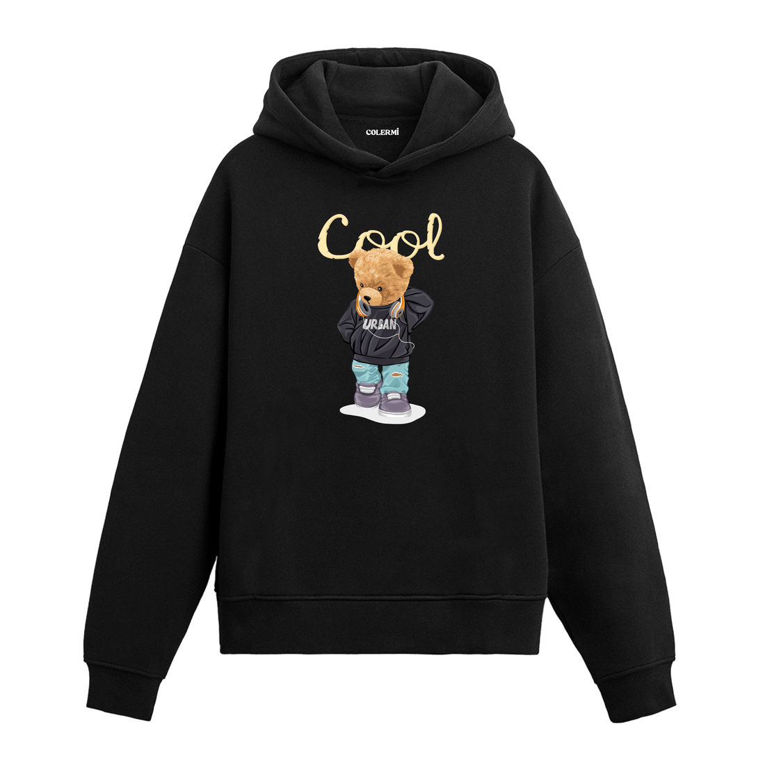 Kulaklık takmış, elleri cebinde duran havalı ayıcık figürlü hoodie tasarımı.