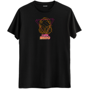 Neon çizgili kulaklık ve I Love Music yazılı müzik temalı regular tişört