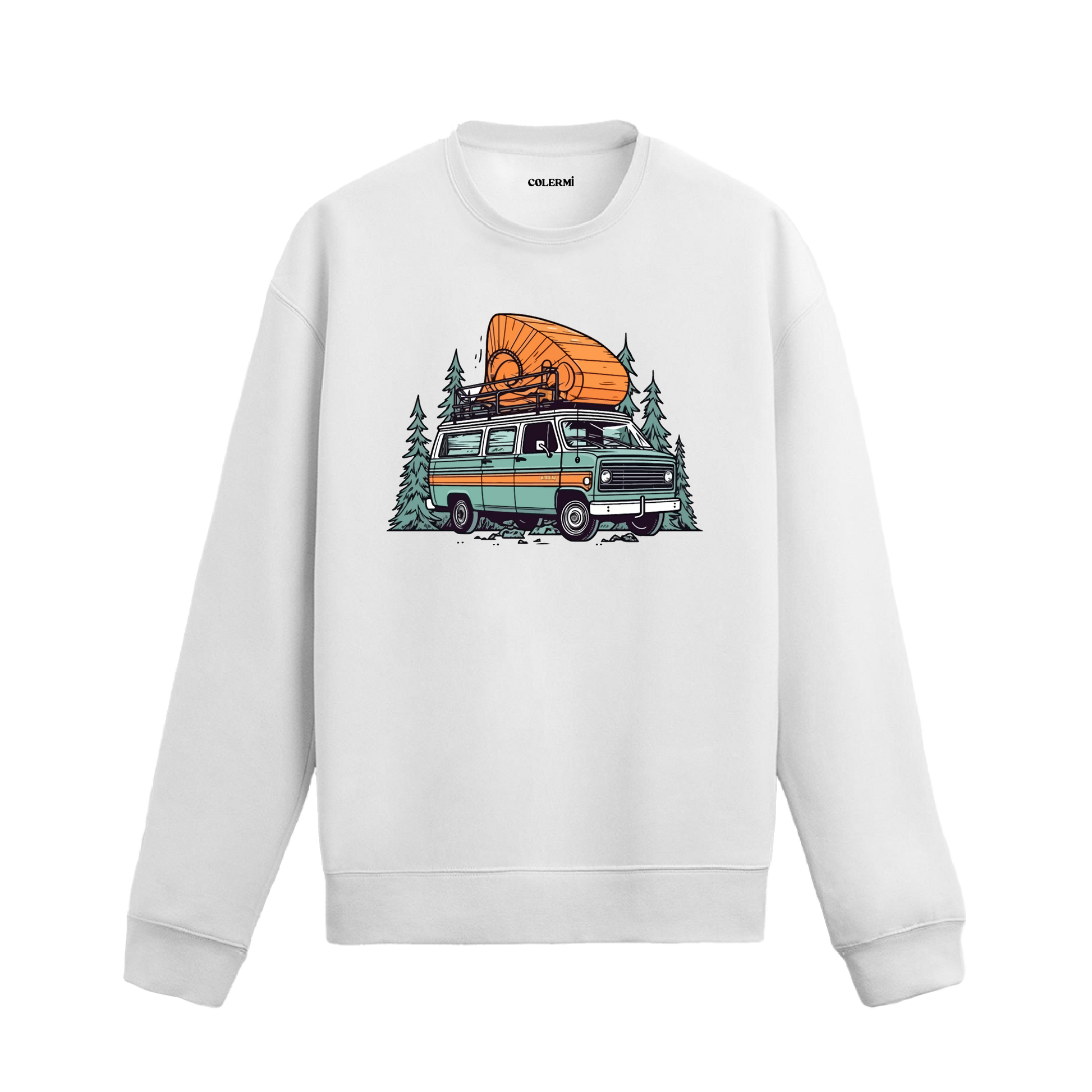 Orman fonunda karavan, bisiklet ve kano tasarımlı siyah sweatshirt.