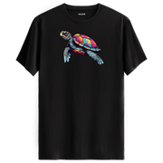 Siyah tişört üzerinde renkli kaplumbağa tasarımı