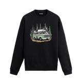 Orman manzaralı karavan tasarımlı siyah sweatshirt.