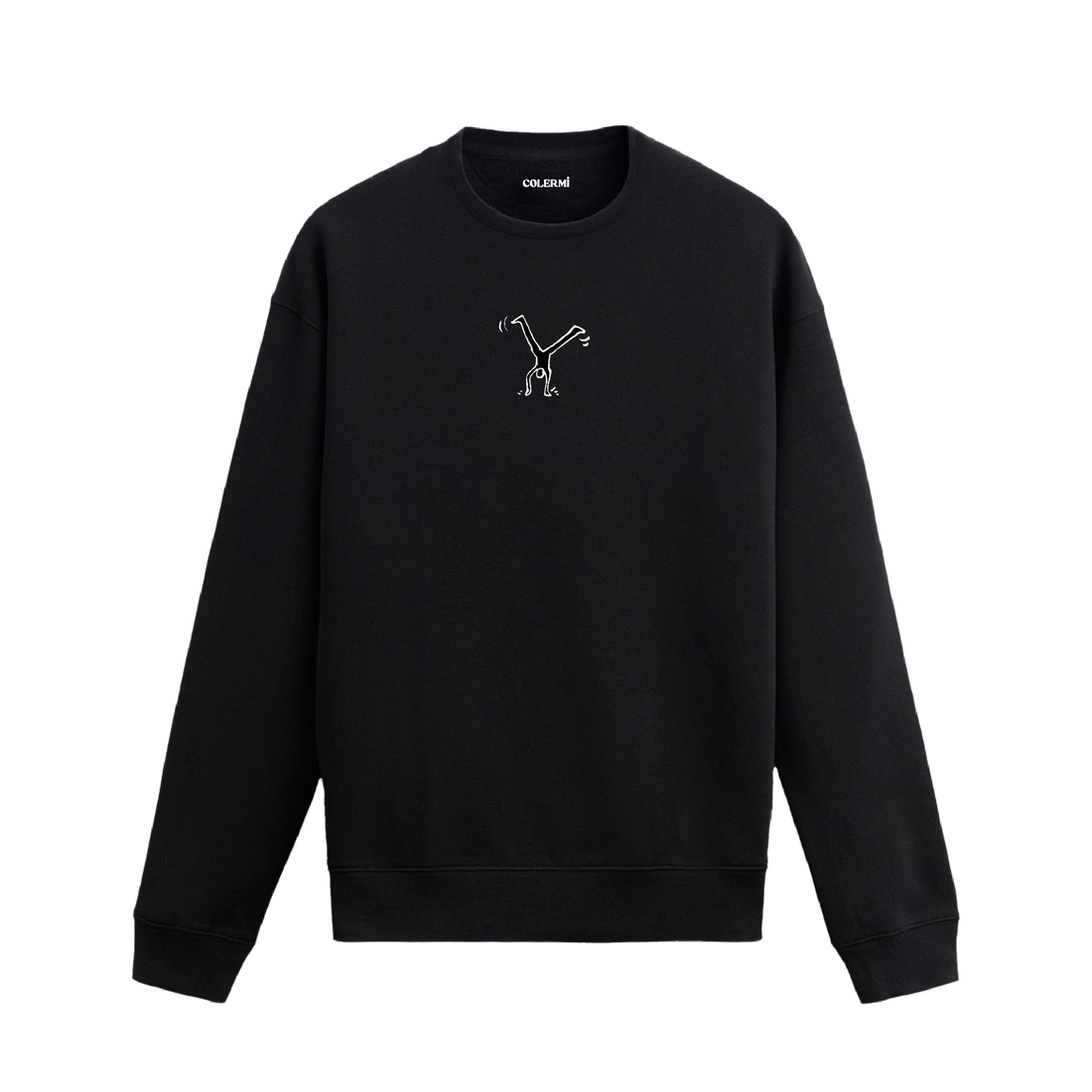 Siyah sweatshirt üzerinde göğüs kısmında beyaz çizgilerle oluşturulmuş minimal hareketli figür tasarımı.
