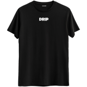 Modern sokak stilini yansıtan "Drip" yazılı siyah Bisiklet Yaka T-Shirt.