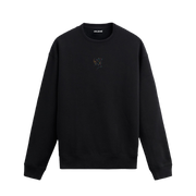 Siyah sweatshirt üzerinde ince çizgilerle işlenmiş minimal geyik figürü.