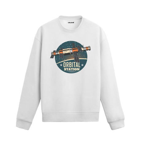 Orbital Station temalı, retro uzay istasyonu tasarımlı beyaz sweatshirt.