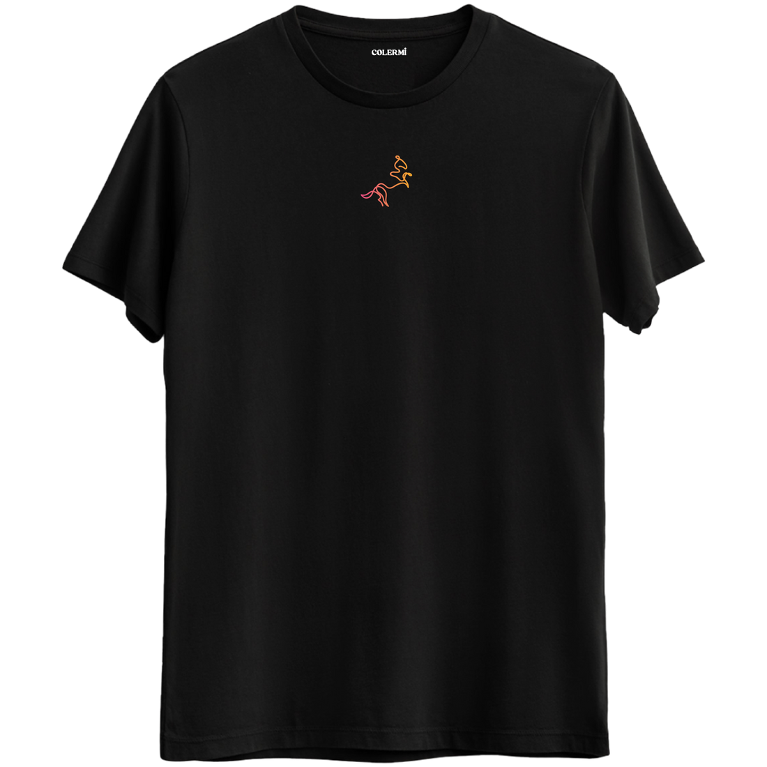 Hareketin ve özgürlüğün akışını simgeleyen minimal çizgili siyah Bisiklet Yaka T-Shirt.