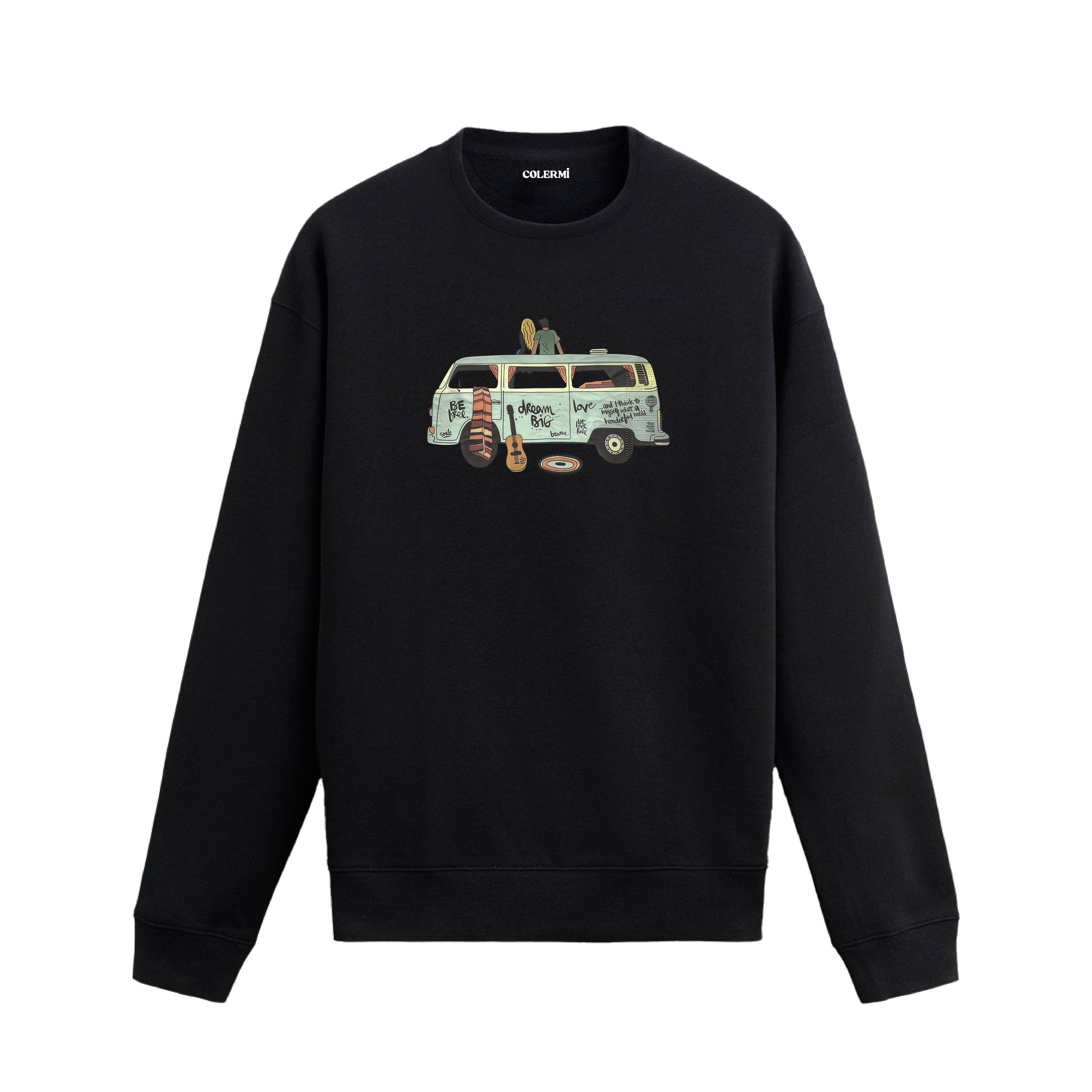 Retro minibüs, gitar ve üzerinde oturan çift figürlü özgür yaşam temalı sweatshirt tasarımı.