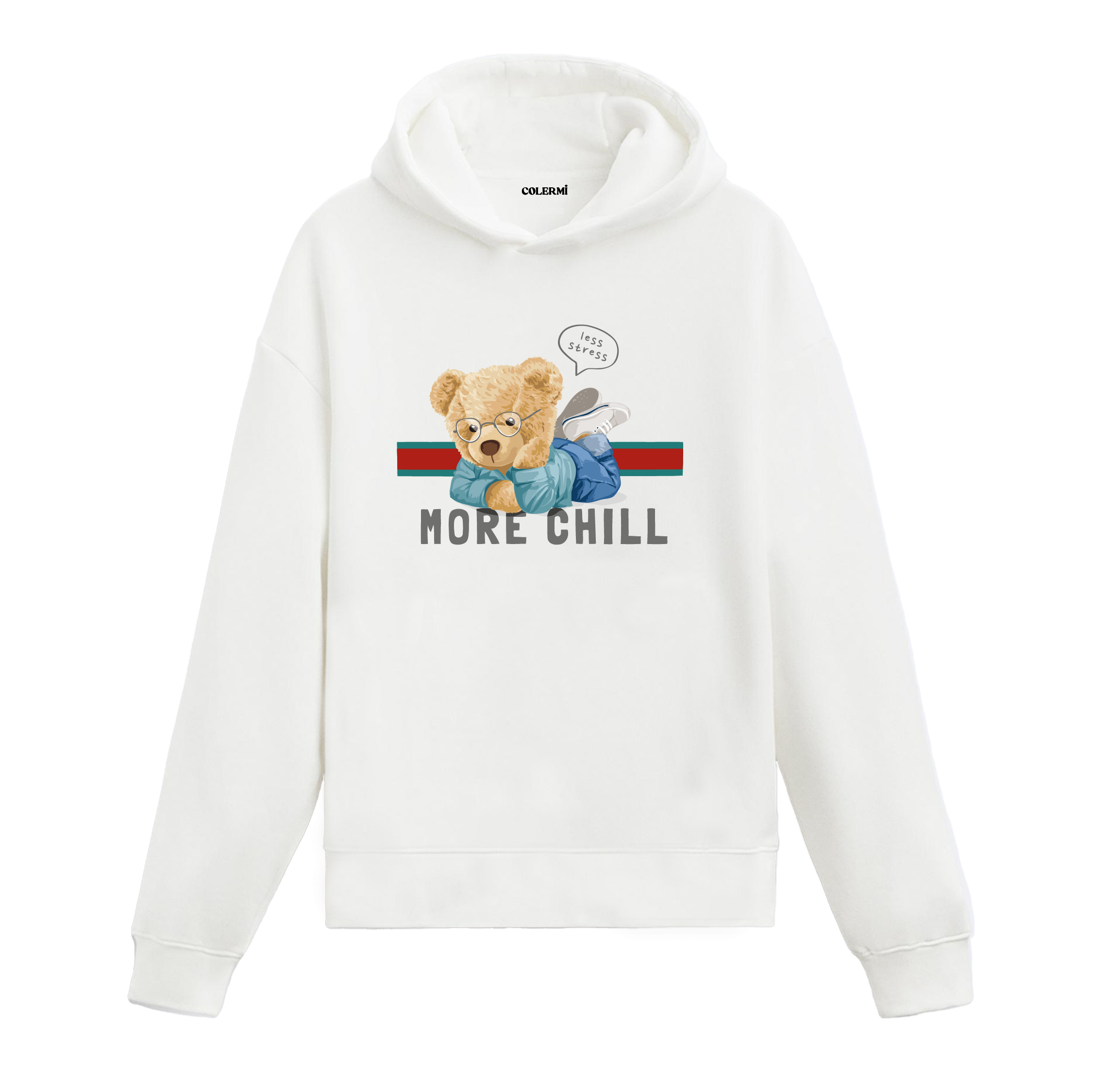 Üzerinde “More Chill” yazısı bulunan, rahat pozisyonda uzanmış ayıcık baskılı hoodie tasarımı.