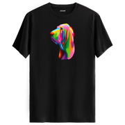 Siyah tişört üzerinde renkli Hugo Bloodhound köpek baskısı