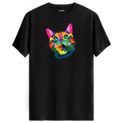 Siyah tişört üzerinde renkli Kiko kedi baskısı