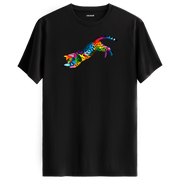 Siyah tişört üzerinde renkli Nox kedi baskısı